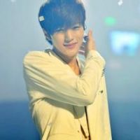 韩国帅哥金明洙QQ头像