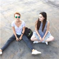 欧美闺蜜微信头像