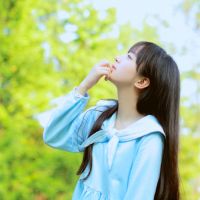小清新忧伤女生头像