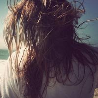 长发背影女生QQ头像