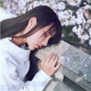 清新安静的美女头像