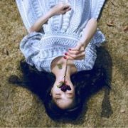 清新安静的美女头像