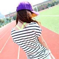 qq头像女生背影带帽子