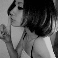 霸气女王黑白美女头像