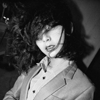 霸气女王黑白美女头像