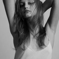 霸气女王黑白美女头像