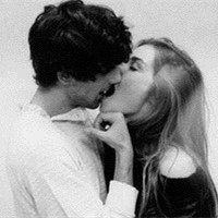 恋人接吻Kiss黑白情侣头像