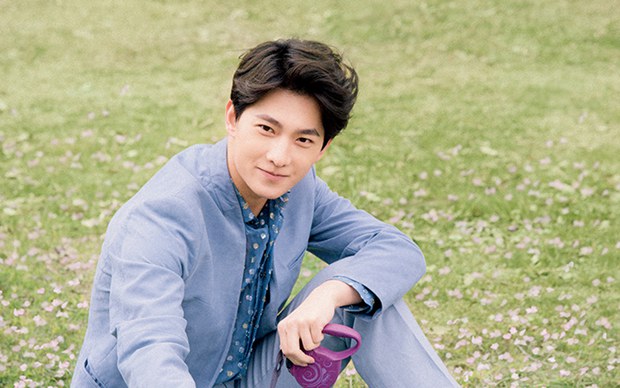 阳光大男生杨洋时尚