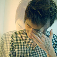 伤感男生带字头像