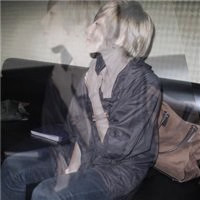 伤感男生带字头像