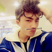 QQ网络帅哥自拍头像 