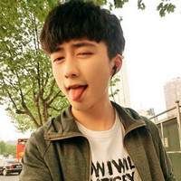 QQ网络帅哥自拍头像 