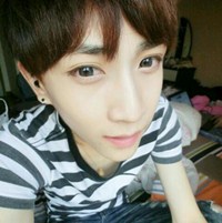 最新唯美QQ男生自拍头像