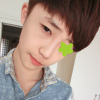 最新唯美QQ男生自拍头像