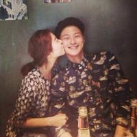 情侣头像一张两个人接吻kiss头像