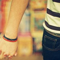 手牵手情侣头像一对两张爱情头像