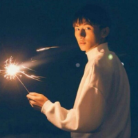 一对两张好看的恋人微信情侣头像