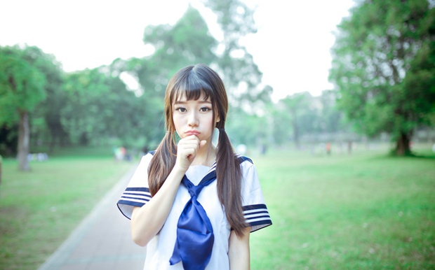 双辫子学校制服学生妹子