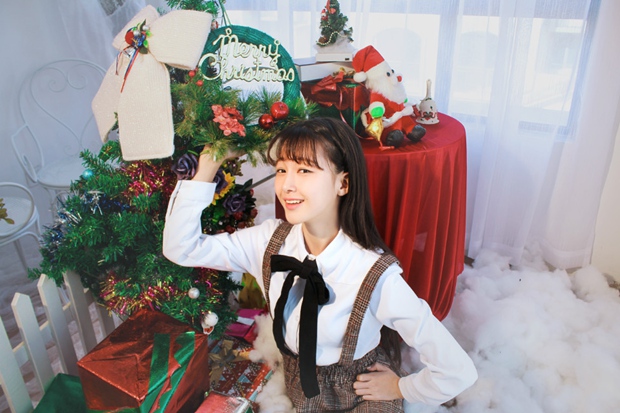 圣诞节女生可爱萌妹子
