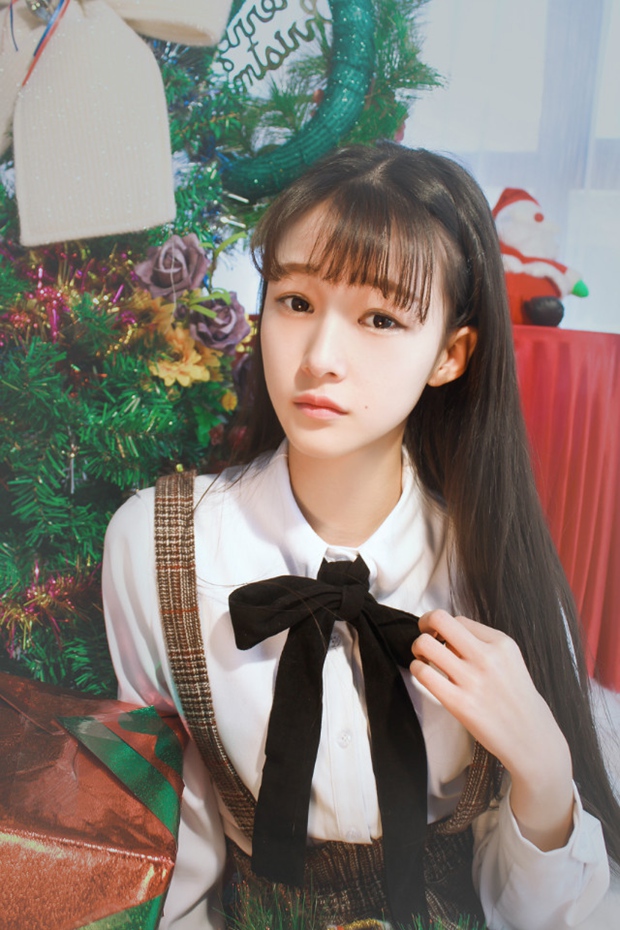 圣诞节女生可爱萌妹子