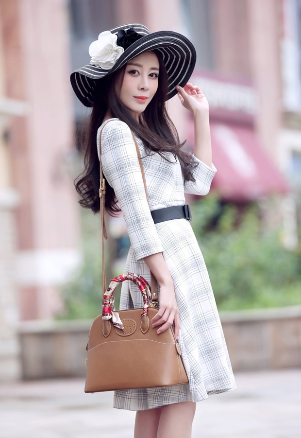 贾媛媛时尚街拍照片