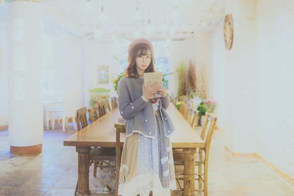 小清新美女王筱月文艺写真图片