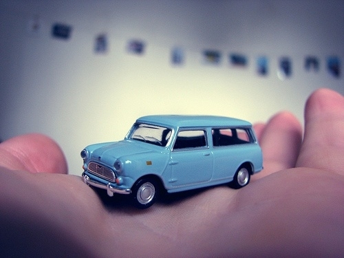 小汽车可爱玩具意境图片
