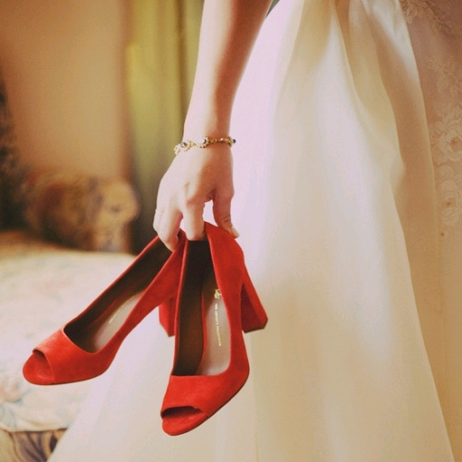 唯美婚纱女生爱情图片