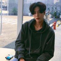 帅气阳光男生微信头像