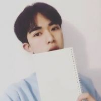 帅气阳光男生微信头像