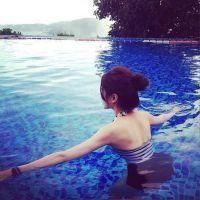 唯美小清新海边女生头像