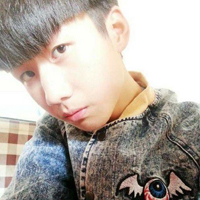 唯美帅哥男生自拍微信头像
