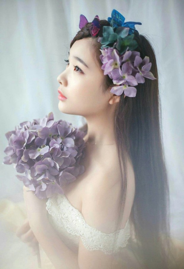 清纯美美女花仙子打扮照片