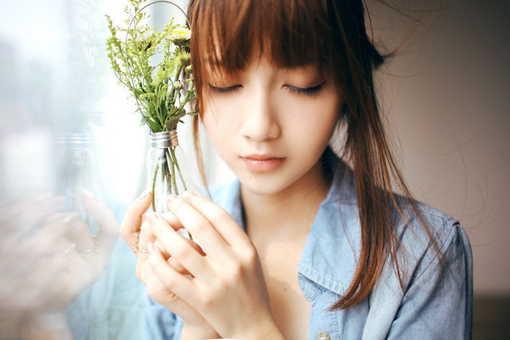漂亮清纯美女思念图片