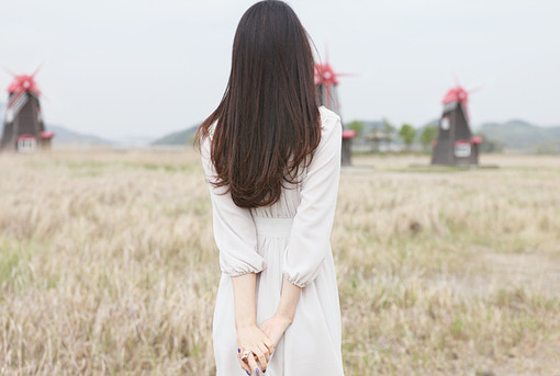 漂亮清纯美女思念图片