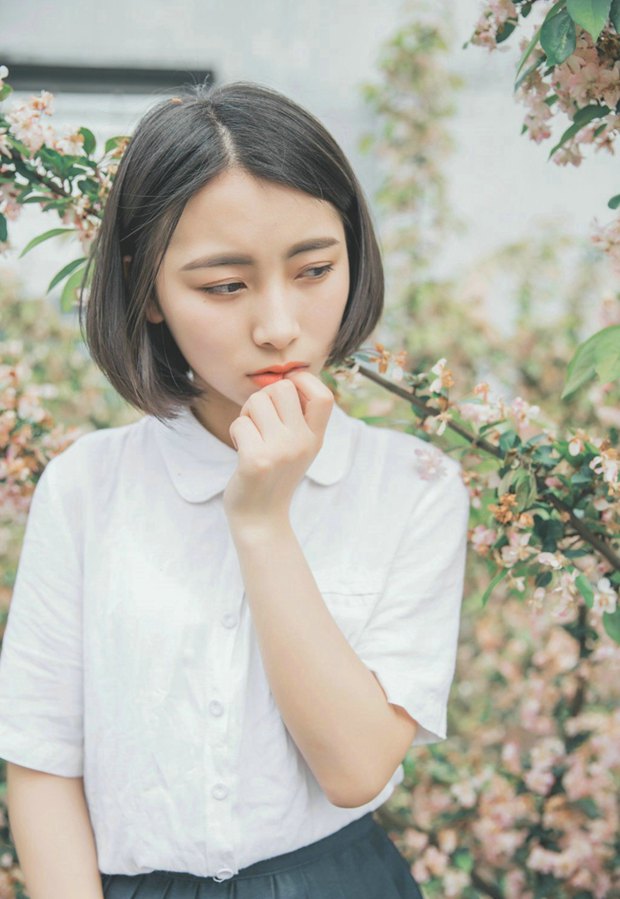 日系风可爱校园学生妹