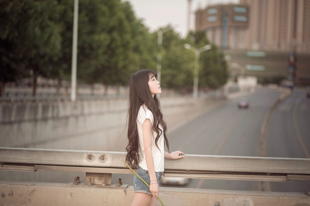 夏天清纯短裤可爱妹子