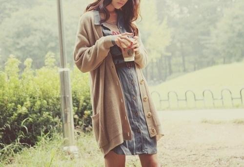 美女一个人小心思心情图片