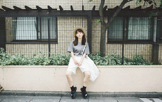 原宿风街拍文艺女生图片