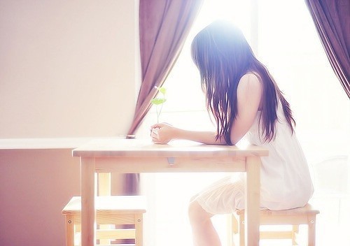 小清新可爱女生思念图片