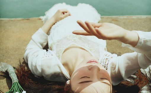 小清新女生思念图片