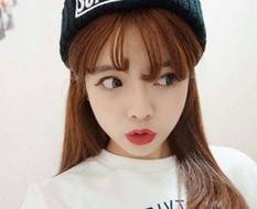 爱自拍的可爱居家微信女生唯美头像