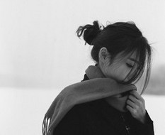 伤感系列黑白女生微信非主流头像