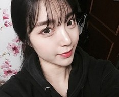 微信可爱咔哇依造型的韩国美眉头像