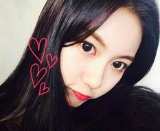 微信可爱咔哇依造型的韩国美眉头像