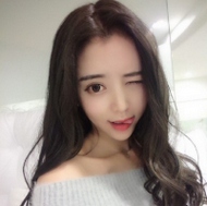 时尚大气的微信美女头像图片大全