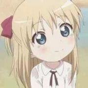 黄头发可爱大眼萌动漫女生头像