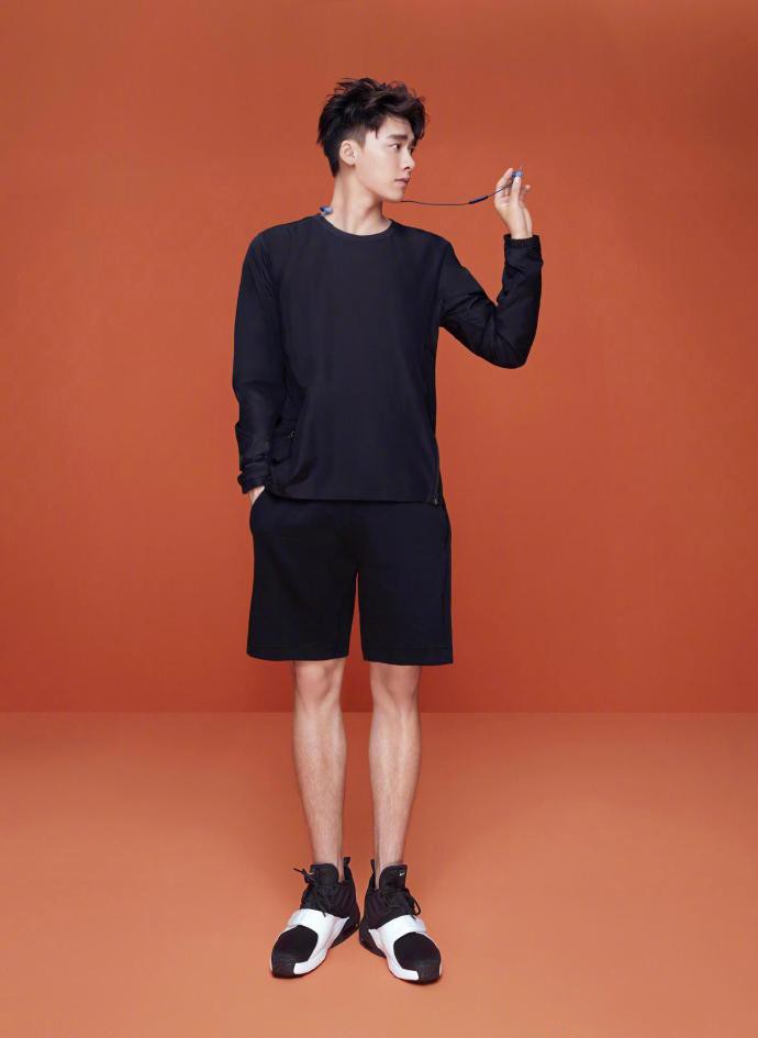 李易峰图片 李易峰运动风活力帅气