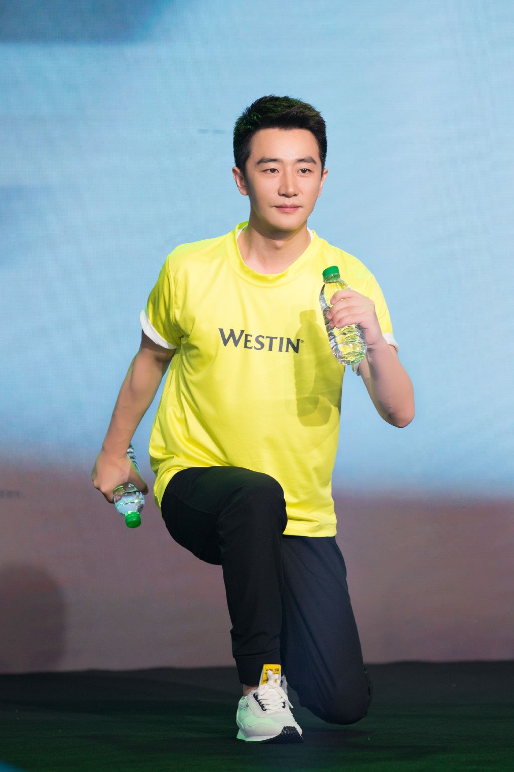 黄轩威斯汀品牌健康生活大使运动帅气活动照图片