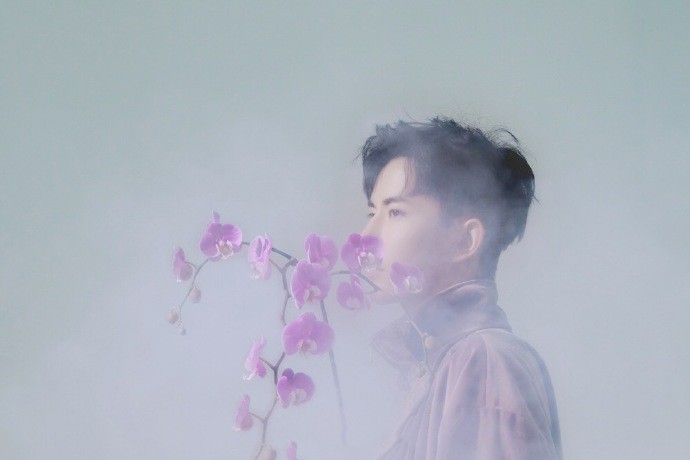 于朦胧时尚芭莎杂志图片